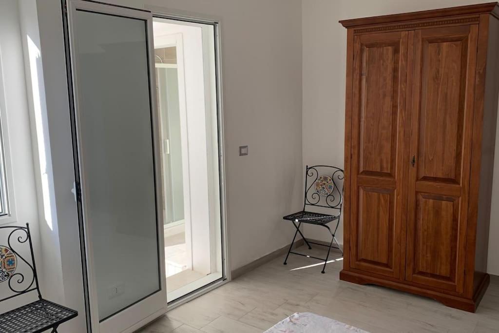 Deni's Per 2 Con Veranda Balcone * Syracuse