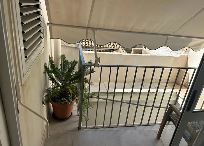 Deni\'S Apartments Per 2 Con Veranda Balcone